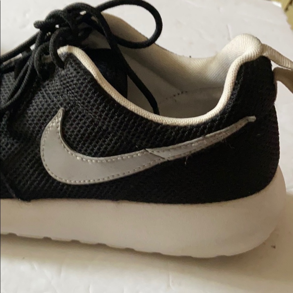 Nike Roche sneakers - Picture 3 of 10